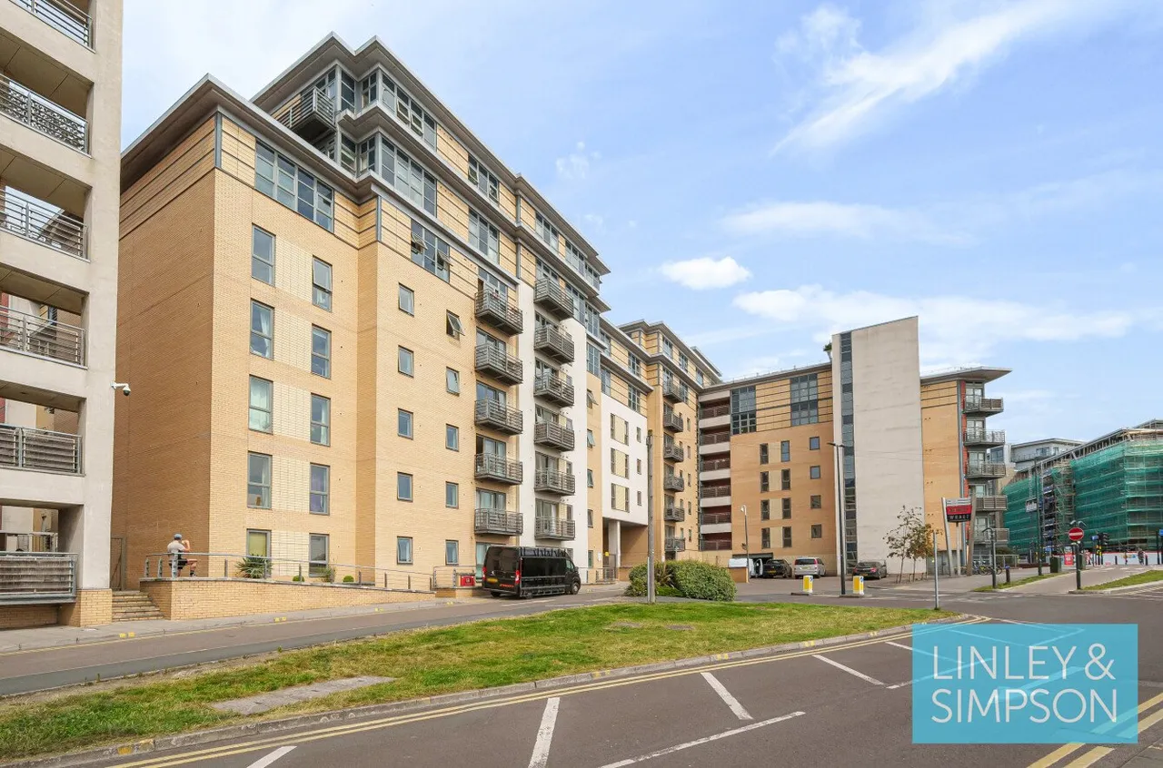 Bowman Lane, Leeds, LS10, photo 10
