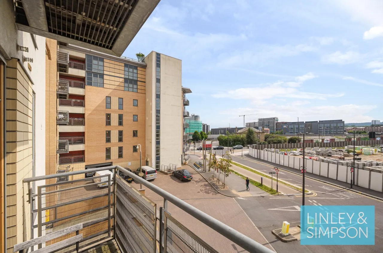 Bowman Lane, Leeds, LS10, photo 4