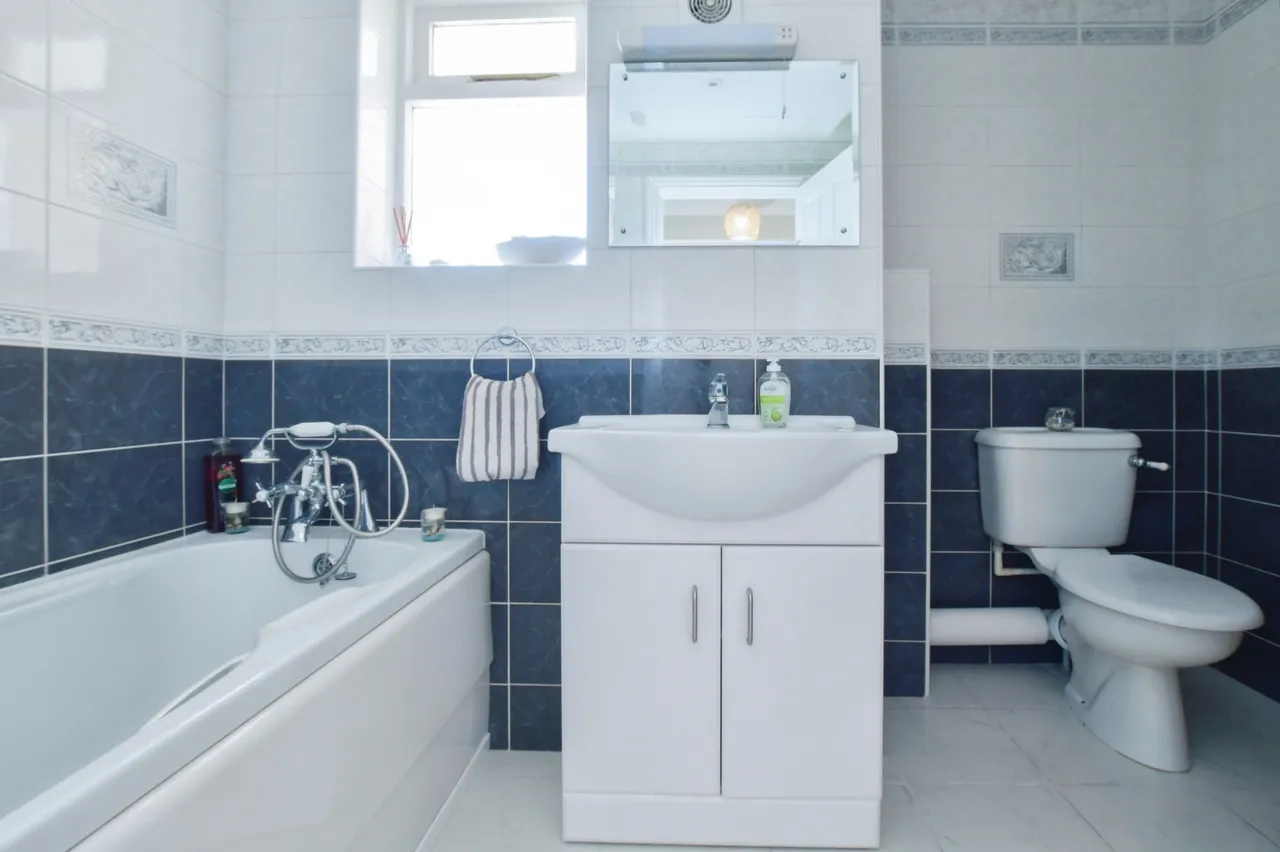 Langley Chase, Ringwood, BH24, photo 7