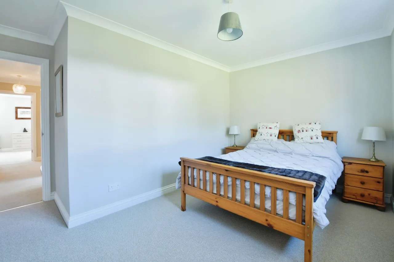 Langley Chase, Ringwood, BH24, photo 13