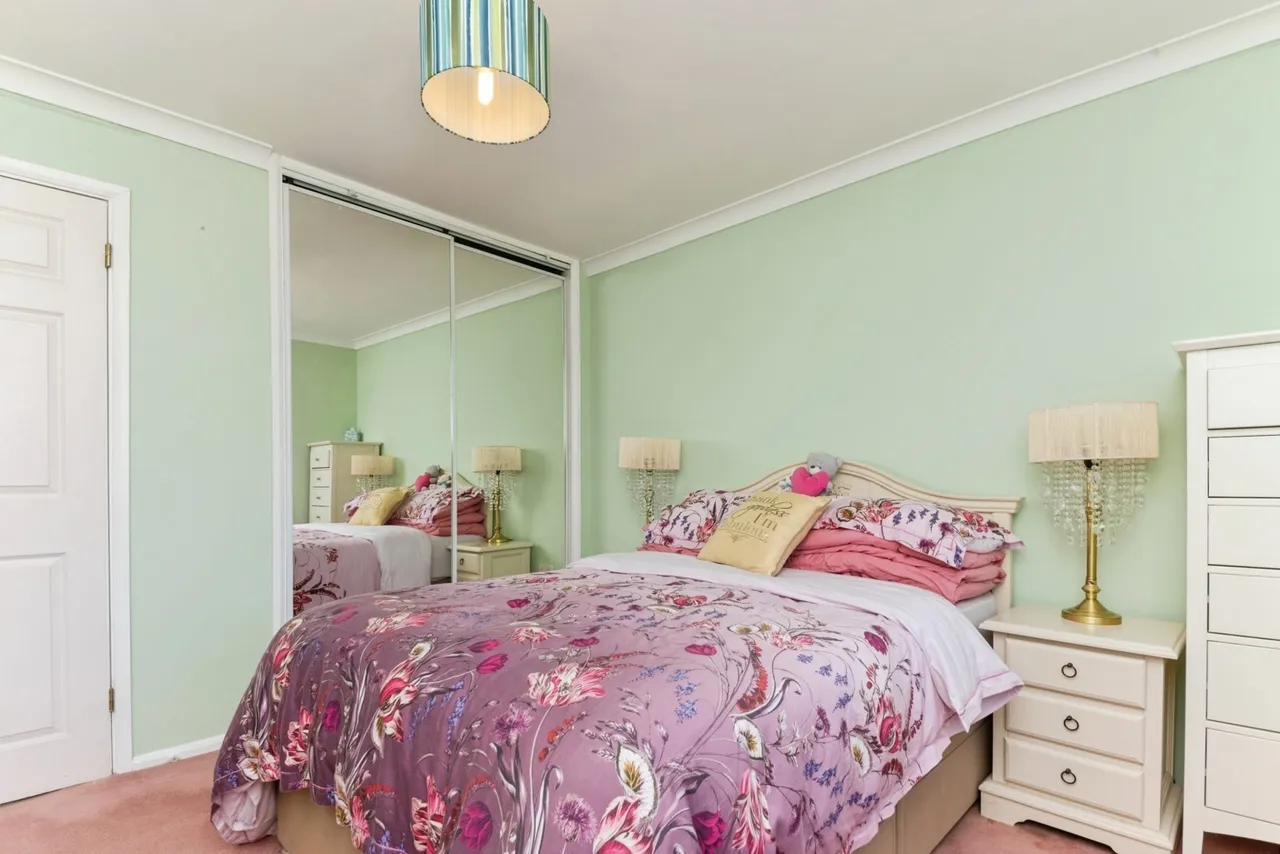 Point Clear Road, St. Osyth, Clacton-on-Sea, Essex, CO16, photo 10
