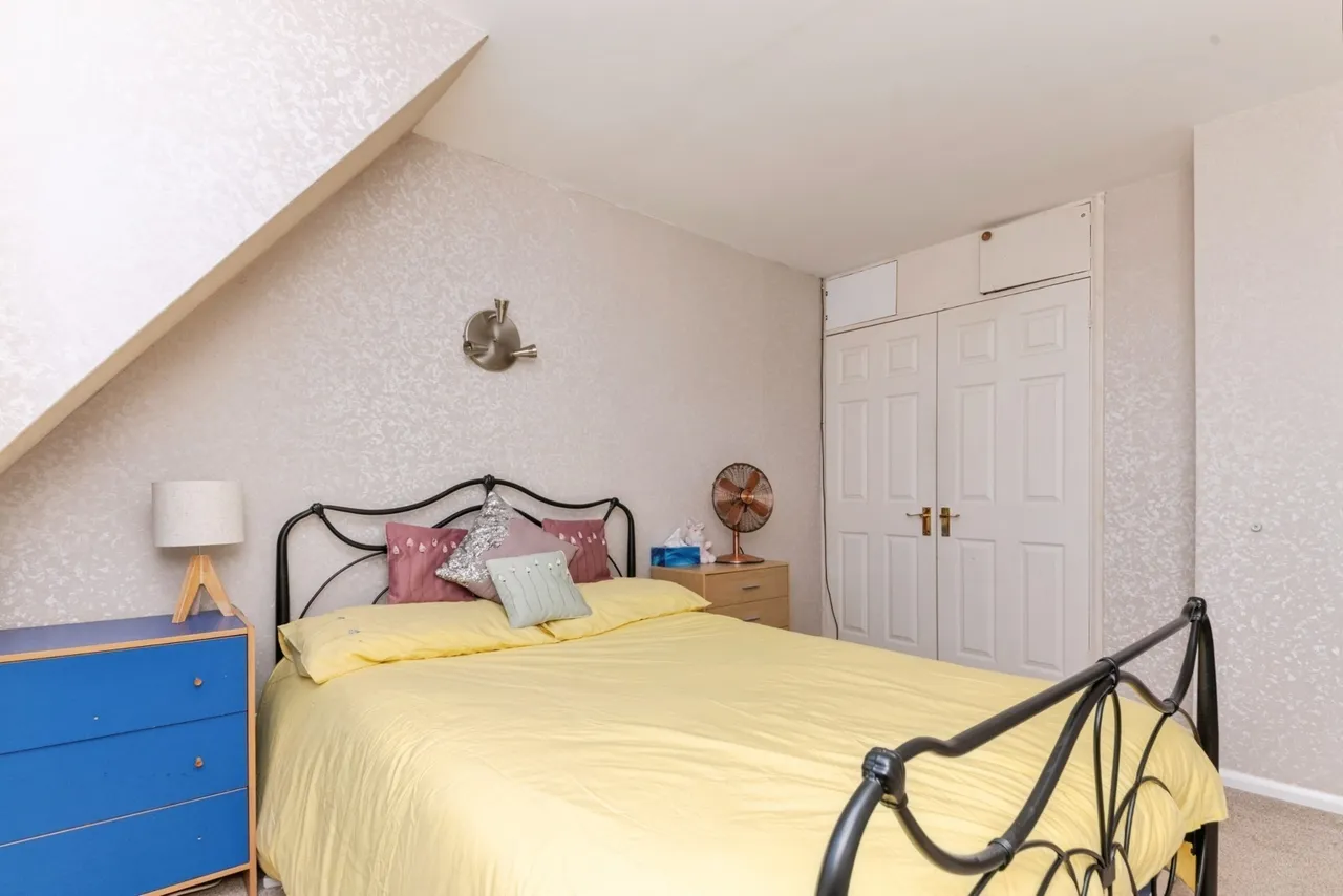 Point Clear Road, St. Osyth, Clacton-on-Sea, Essex, CO16, photo 16