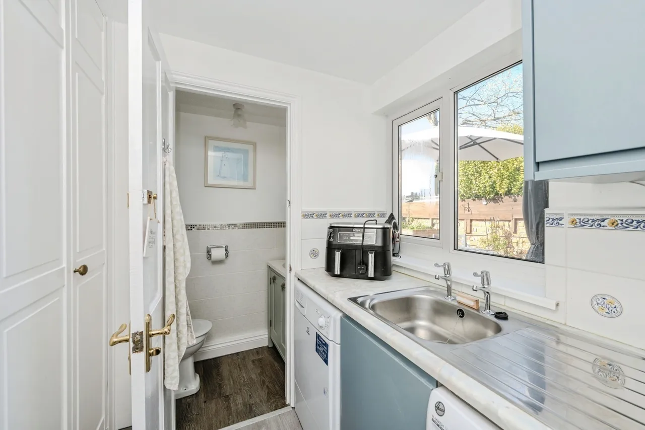 Park Road, Gorseinon, SA4, photo 18