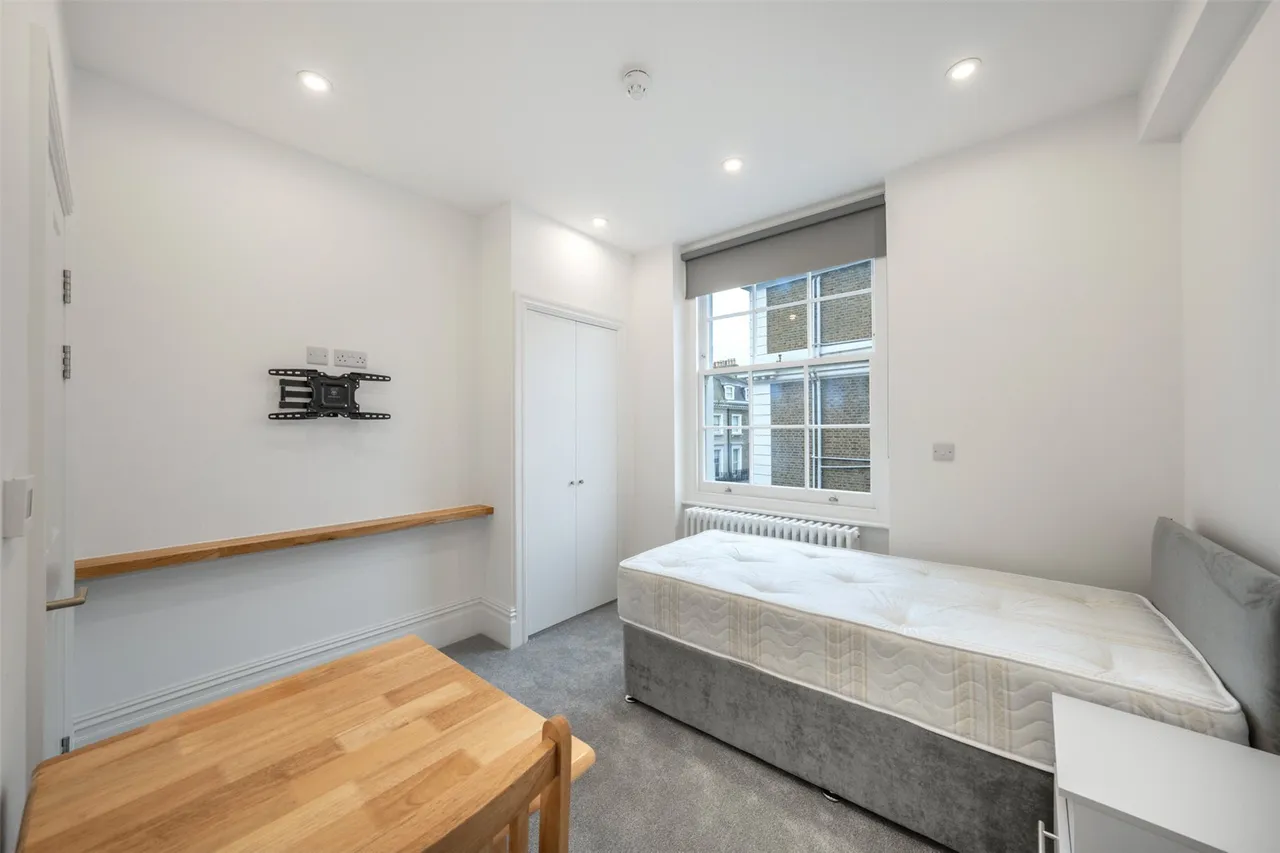 Fulham Road, London, SW3, photo 3