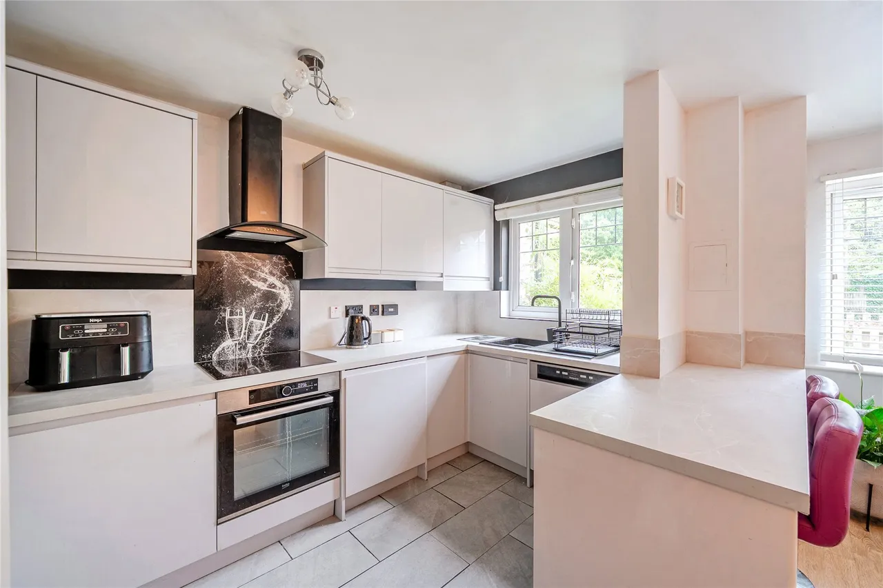 Springfield Gardens, West Wickham, BR4, photo 9