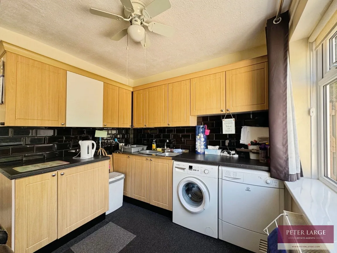 Tynewydd Road, Rhyl, Denbighshire, LL18 4BP, photo 7