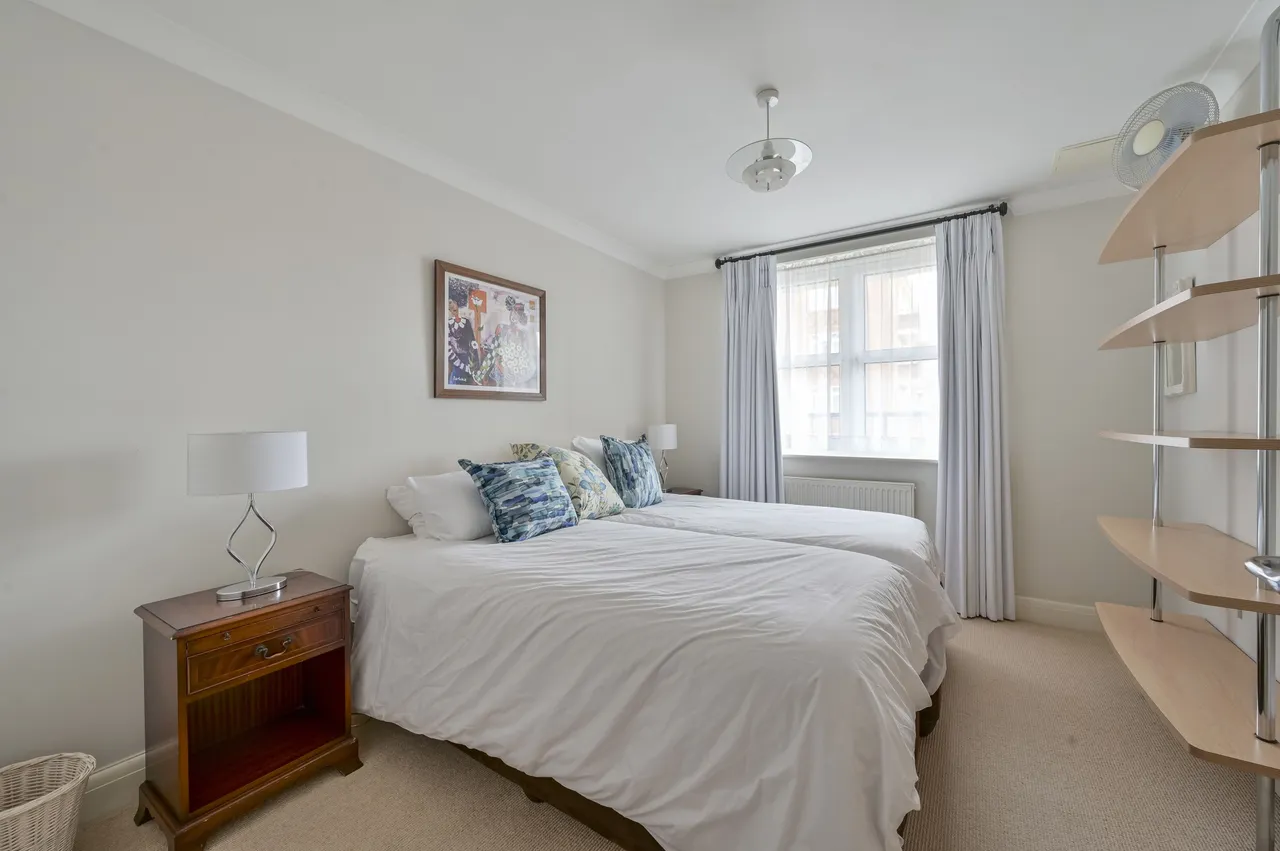 8 Espirit House, 2 Keswick Road, London, photo 7