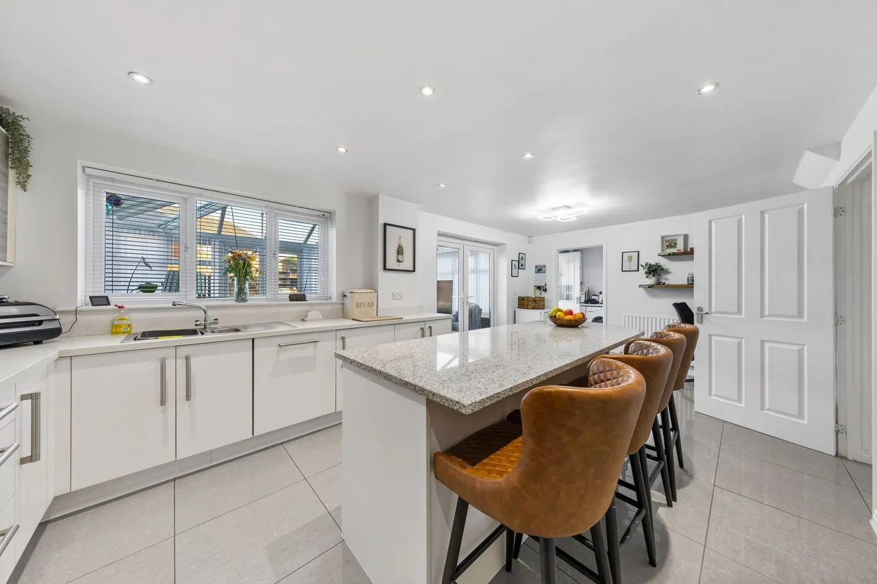 Wade Avenue, Warrington, Warrington, WA4 6FW, photo 2