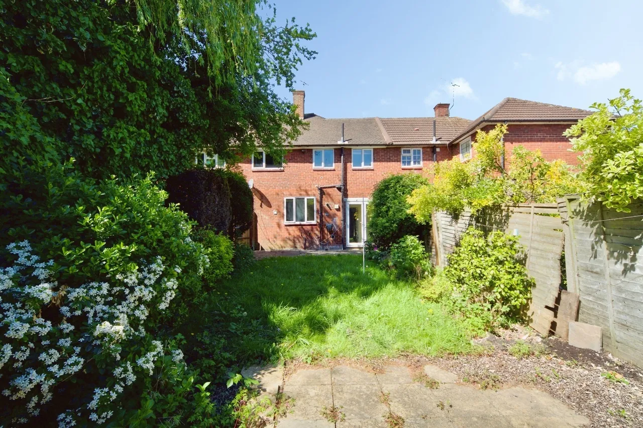 Balmoral Drive, Borehamwood, Hertfordshire, WD6, photo 17