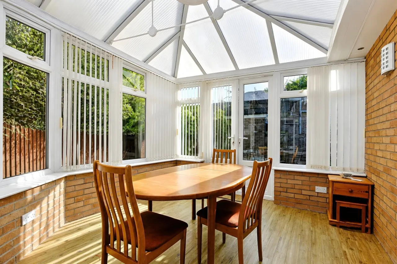 Elizabethan Way, Brampton, PE28, photo 2