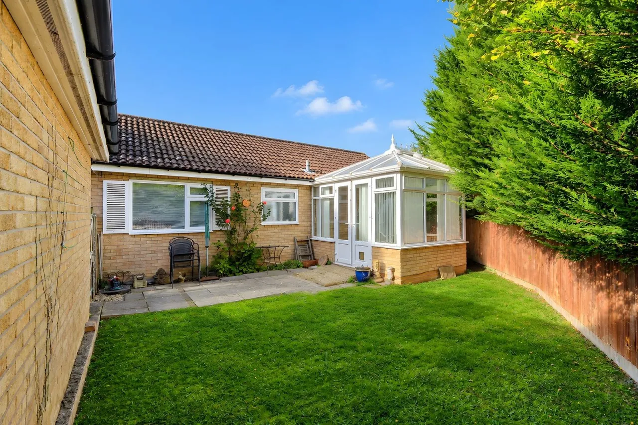 Elizabethan Way, Brampton, PE28, photo 6