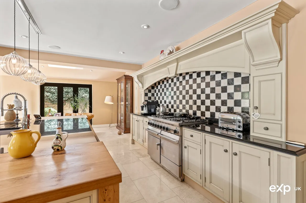 Fox Hollow, Ravenshead, photo 15