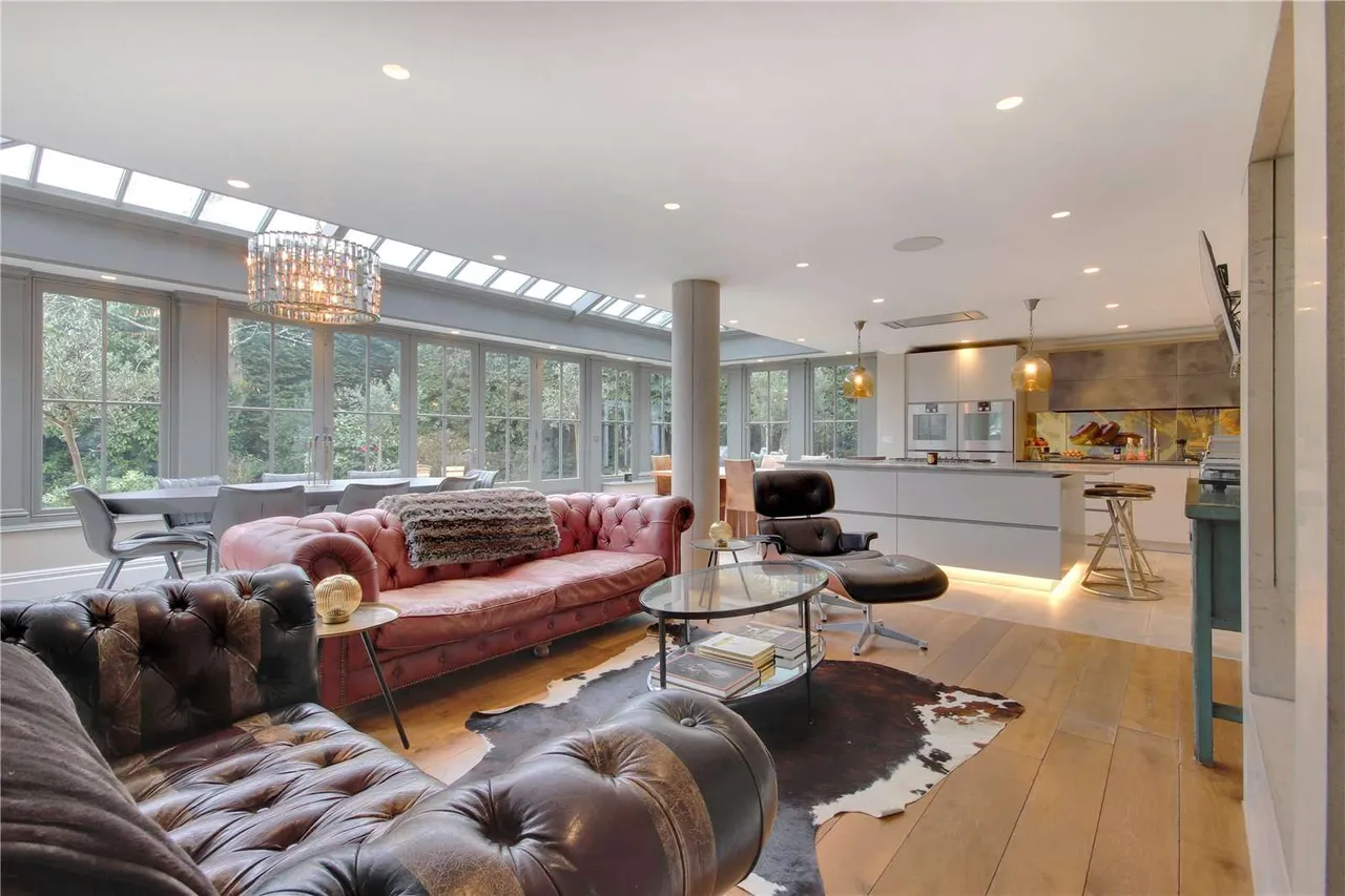 Pembury Road, Tunbridge Wells, Kent, TN2 4ND, photo 4