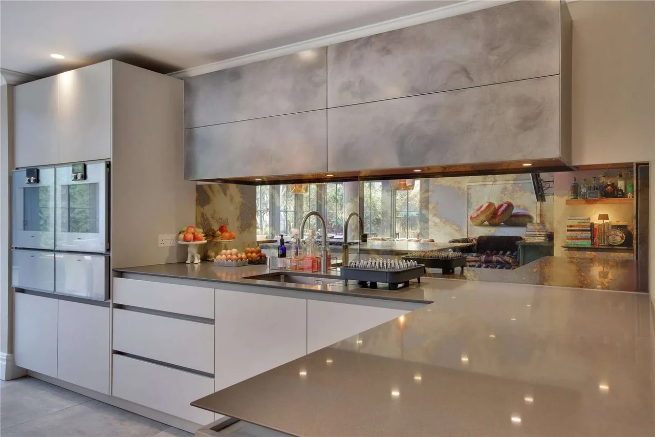 Pembury Road, Tunbridge Wells, Kent, TN2 4ND, photo 6