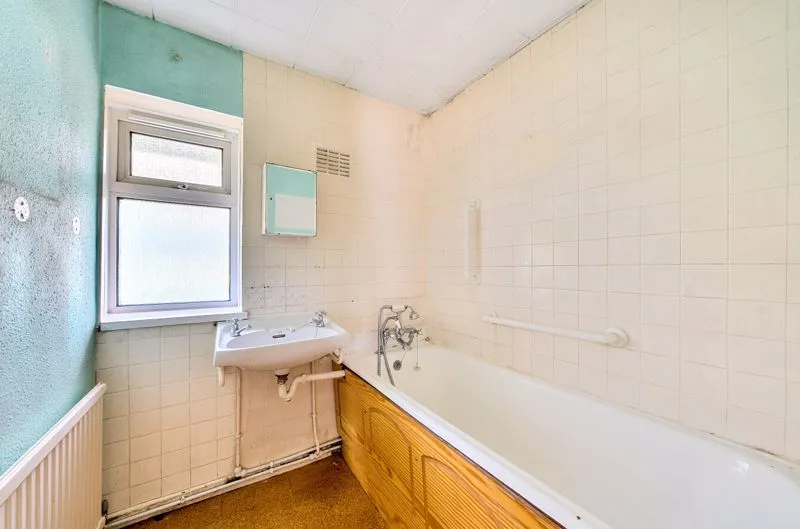 Thornfield Road, Banstead SM7 2HX, photo 16