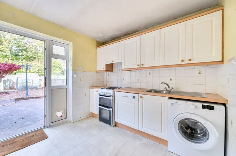Thornfield Road, Banstead SM7 2HX, photo 4