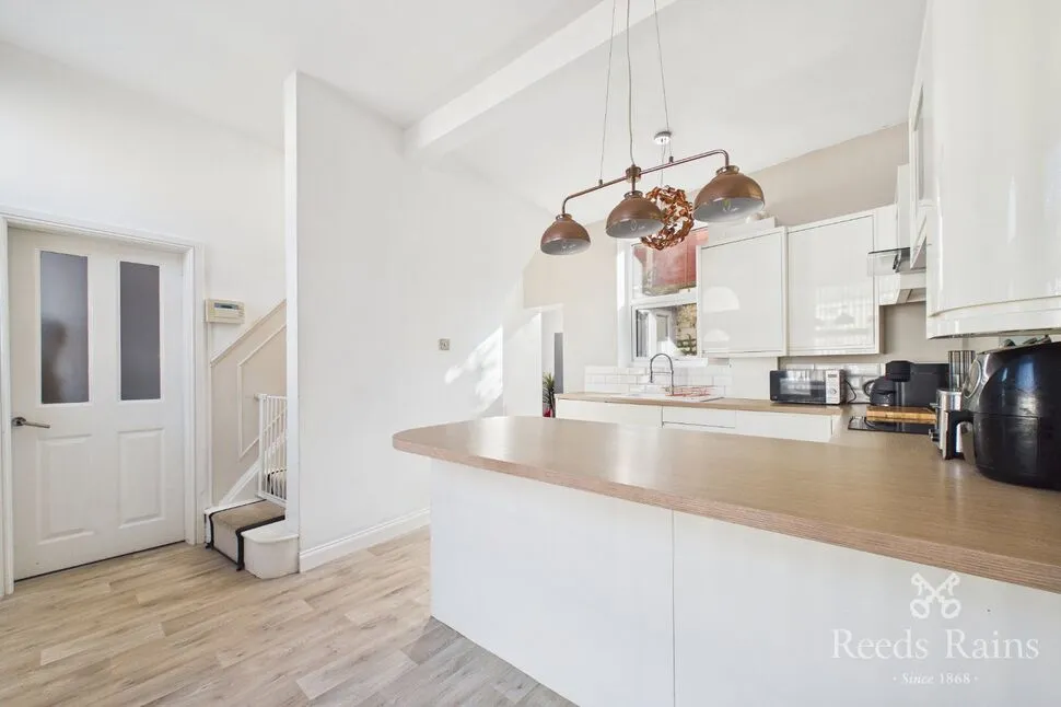 Mottram Road, Hyde, SK14, photo 4