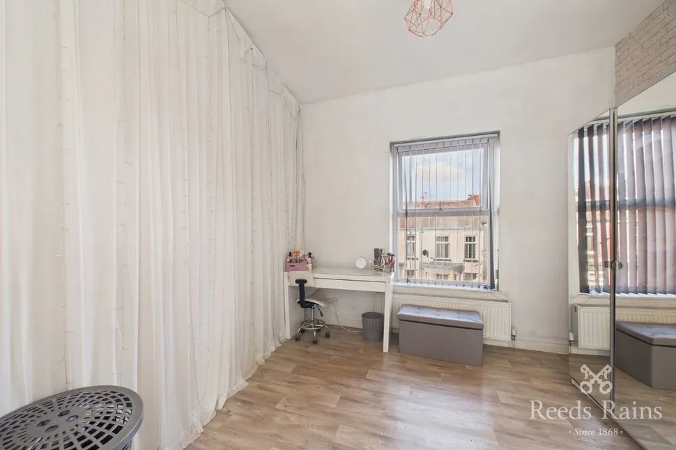Mottram Road, Hyde, SK14, photo 8