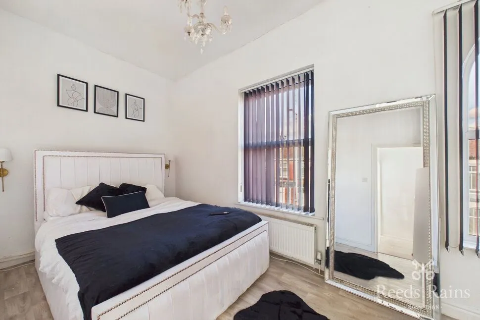Mottram Road, Hyde, SK14, photo 7