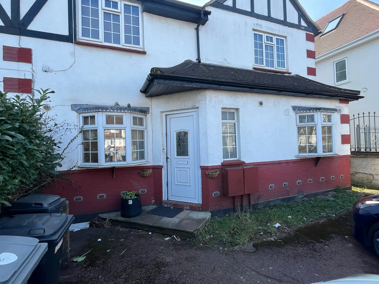 3 bed flat for sale — Tudor Gardens, London, NW9
