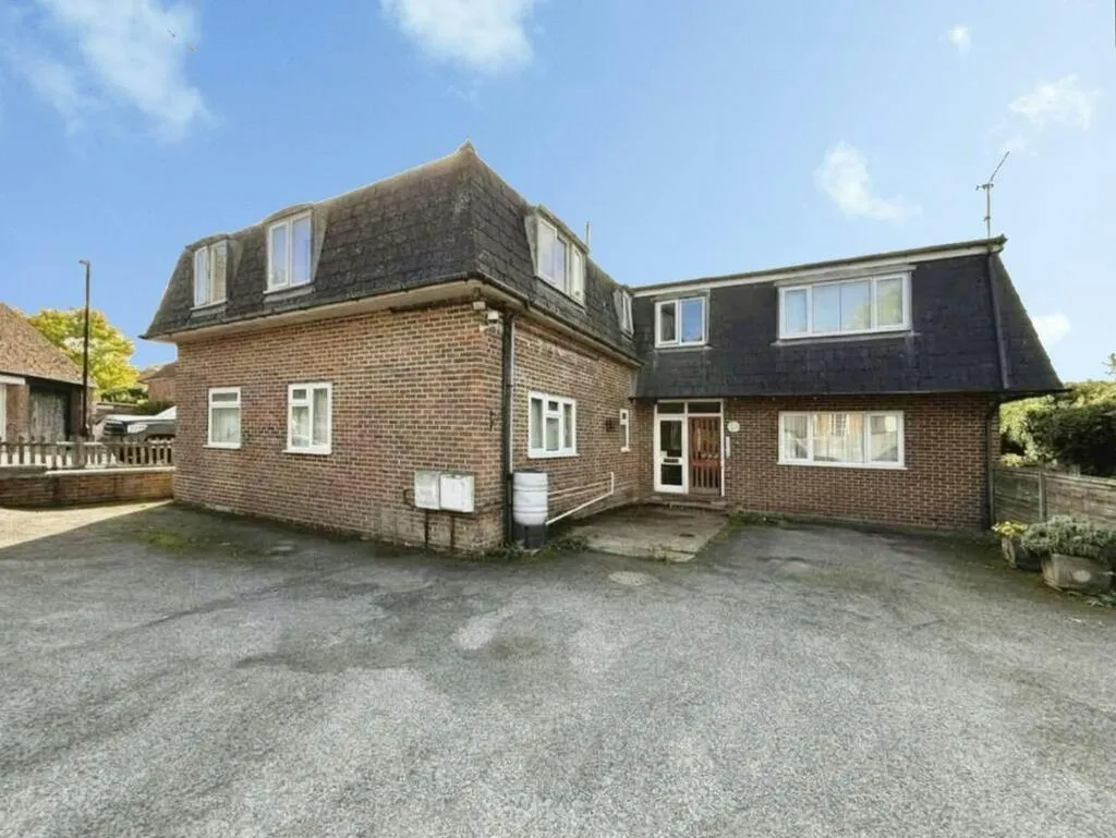 1 bed flat for sale, Eagle Road, Telford Court, TN31
