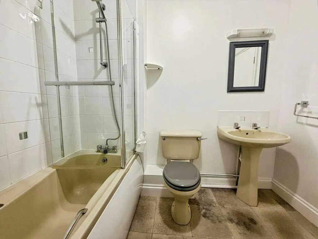 Eagle Road, Telford Court, TN31, photo 5
