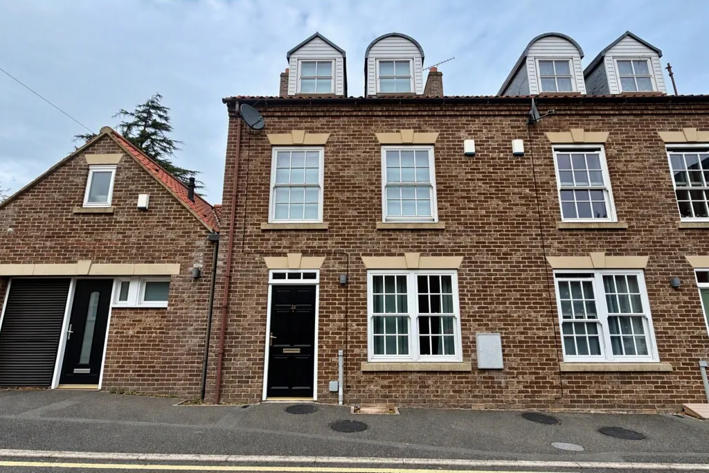 4 bed house for sale, Priestgate, Barton-upon-humber, DN18