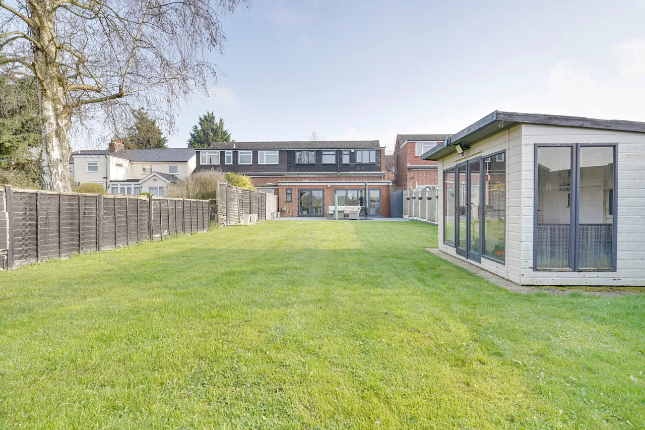 Vine Grove, Gilston, CM20, photo 2
