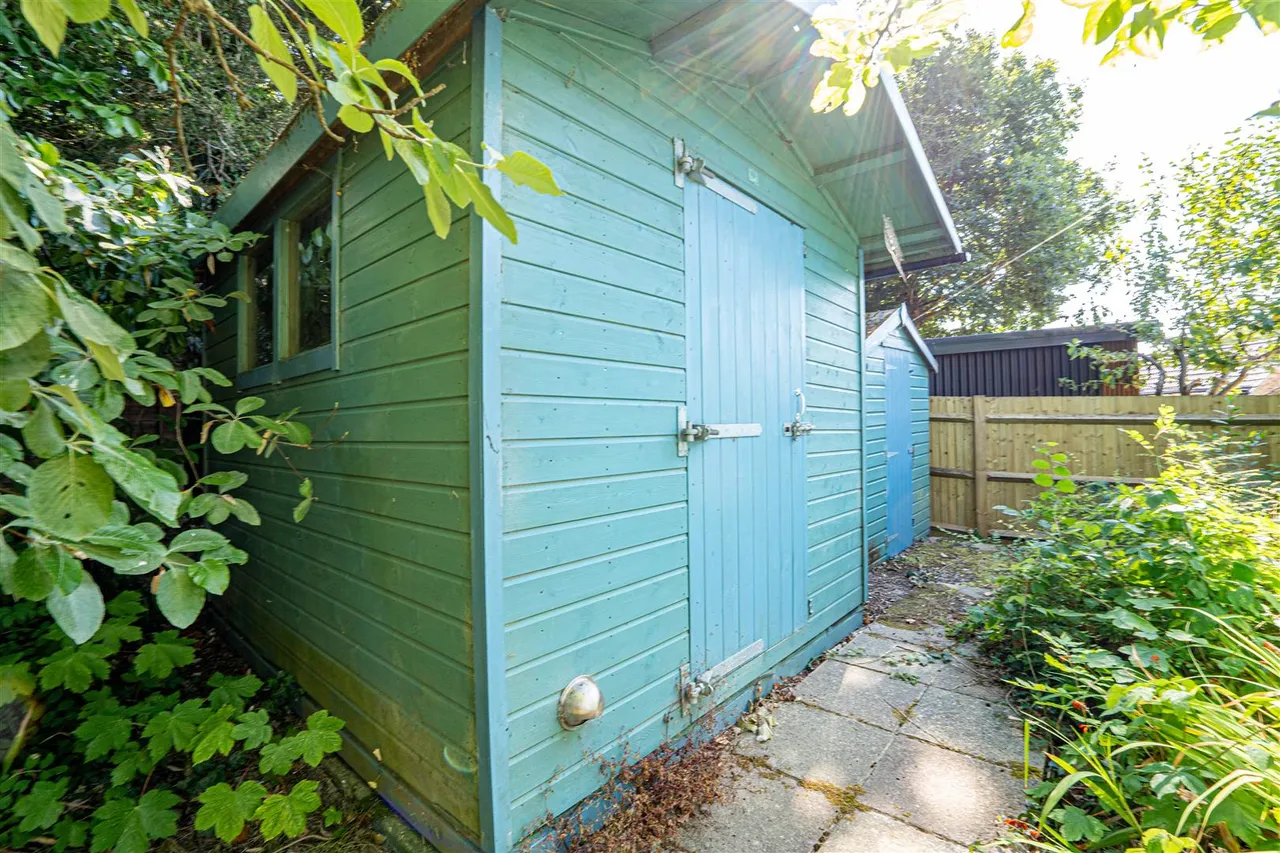 Hoads Wood Road, Hastings, photo 26