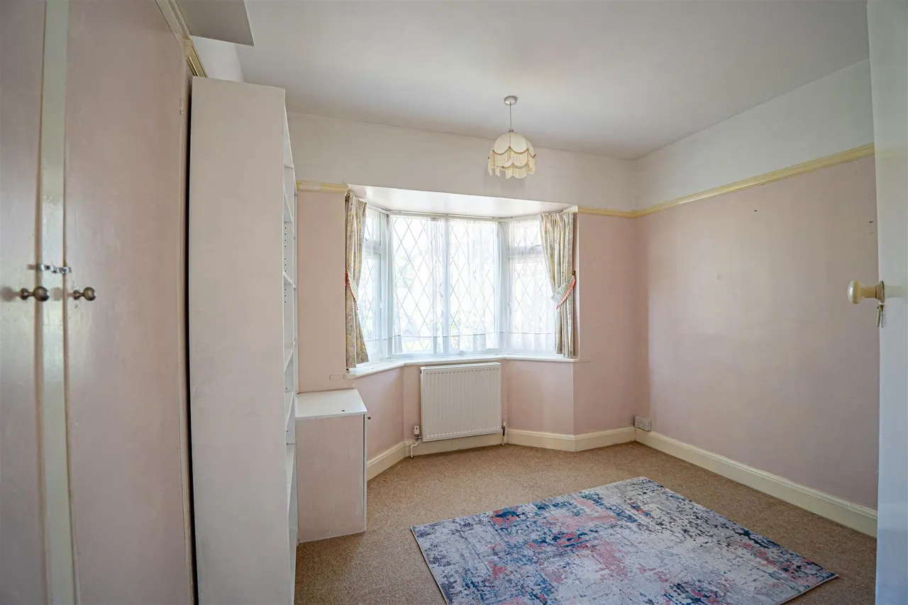 Hoads Wood Road, Hastings, photo 10