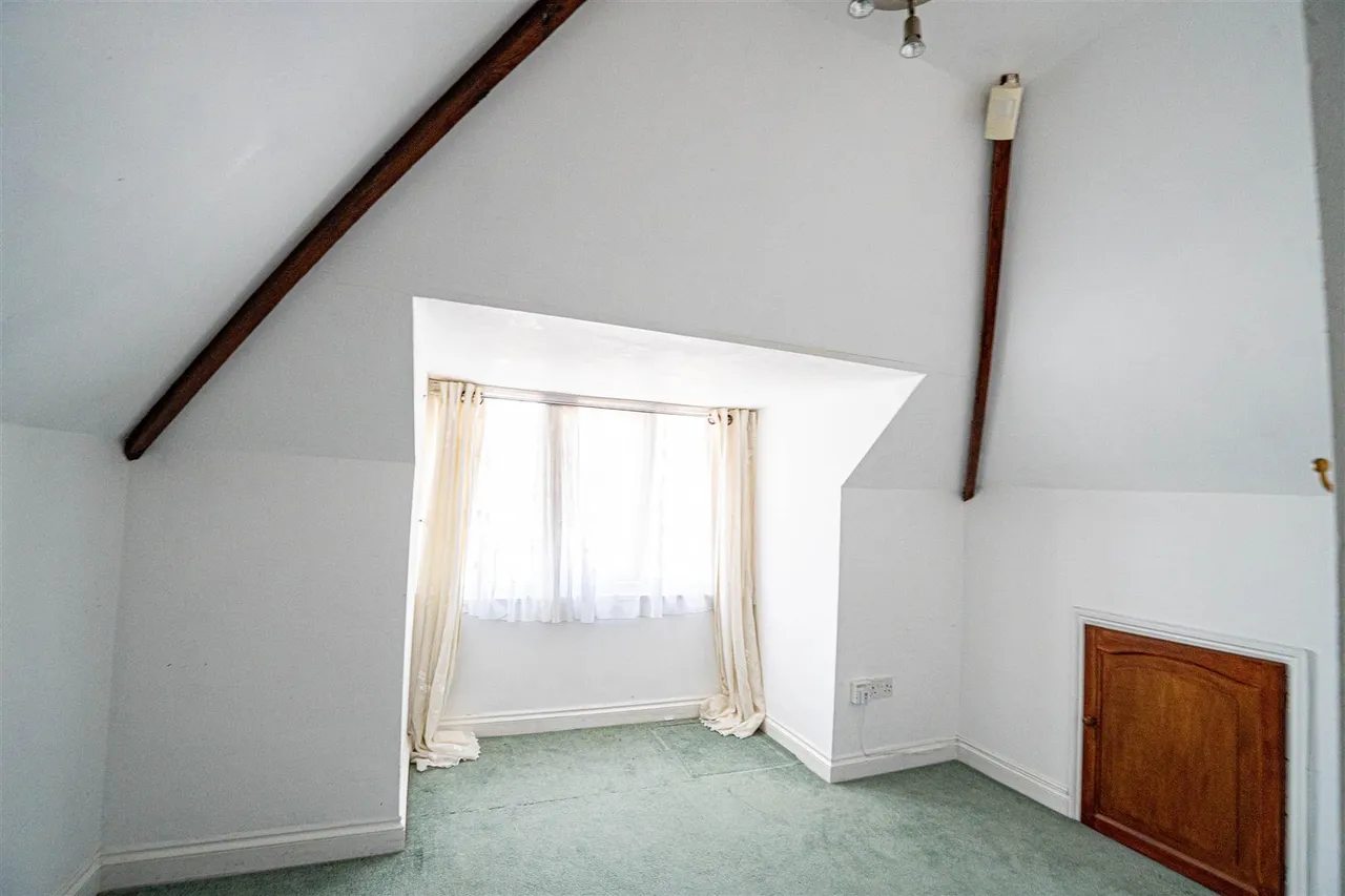 Hoads Wood Road, Hastings, photo 13