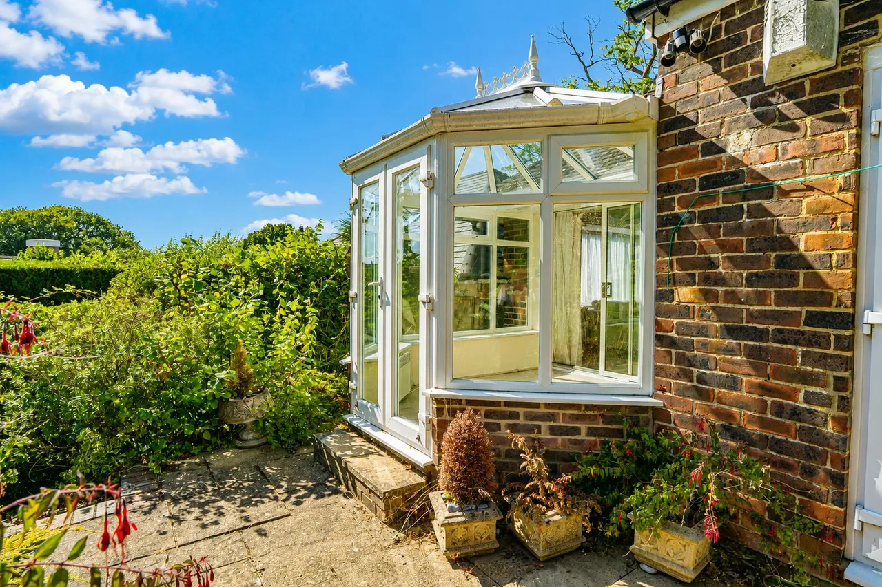 Hoads Wood Road, Hastings, photo 25