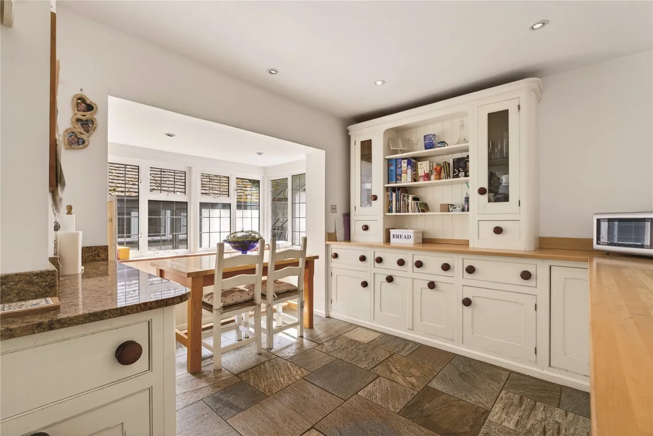 High Street, Seal, TN15, photo 6