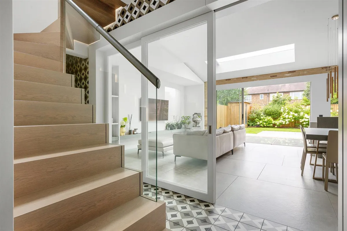 Kingsley Avenue, London, W13, photo 22