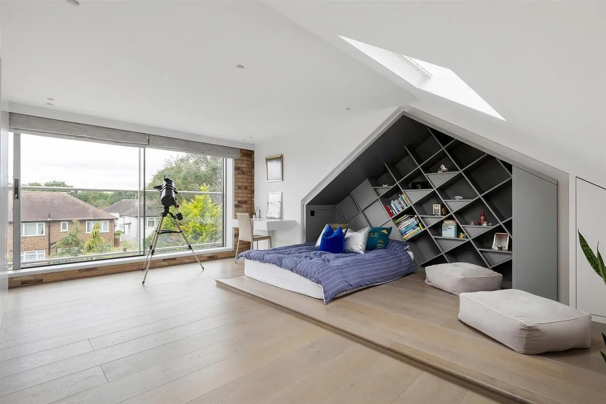 Kingsley Avenue, London, W13, photo 31