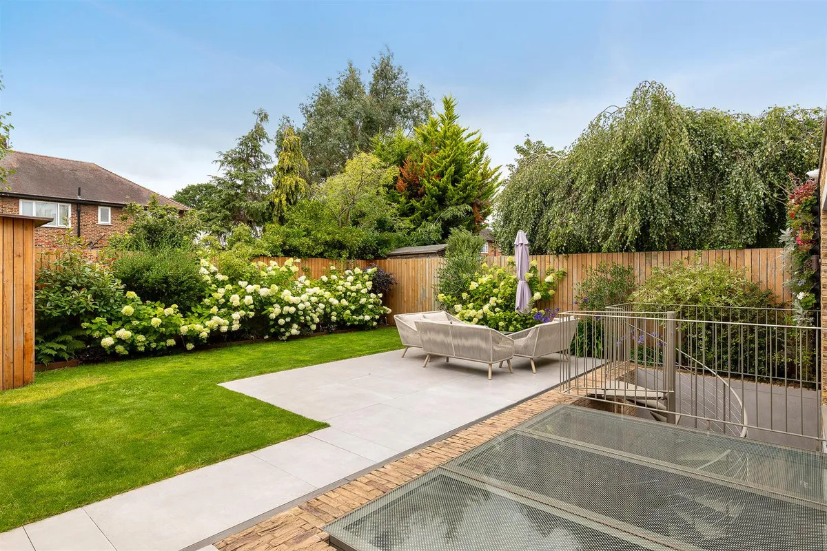Kingsley Avenue, London, W13, photo 11