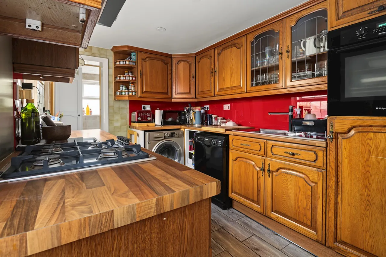 Kings Road, London, SE25, photo 3