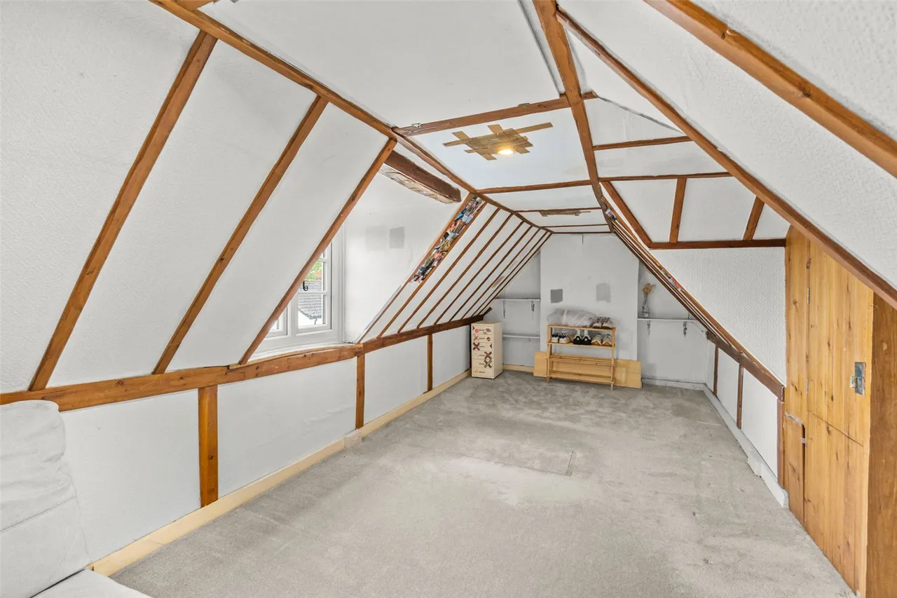Upper Halliford Road, Shepperton, TW17, photo 11