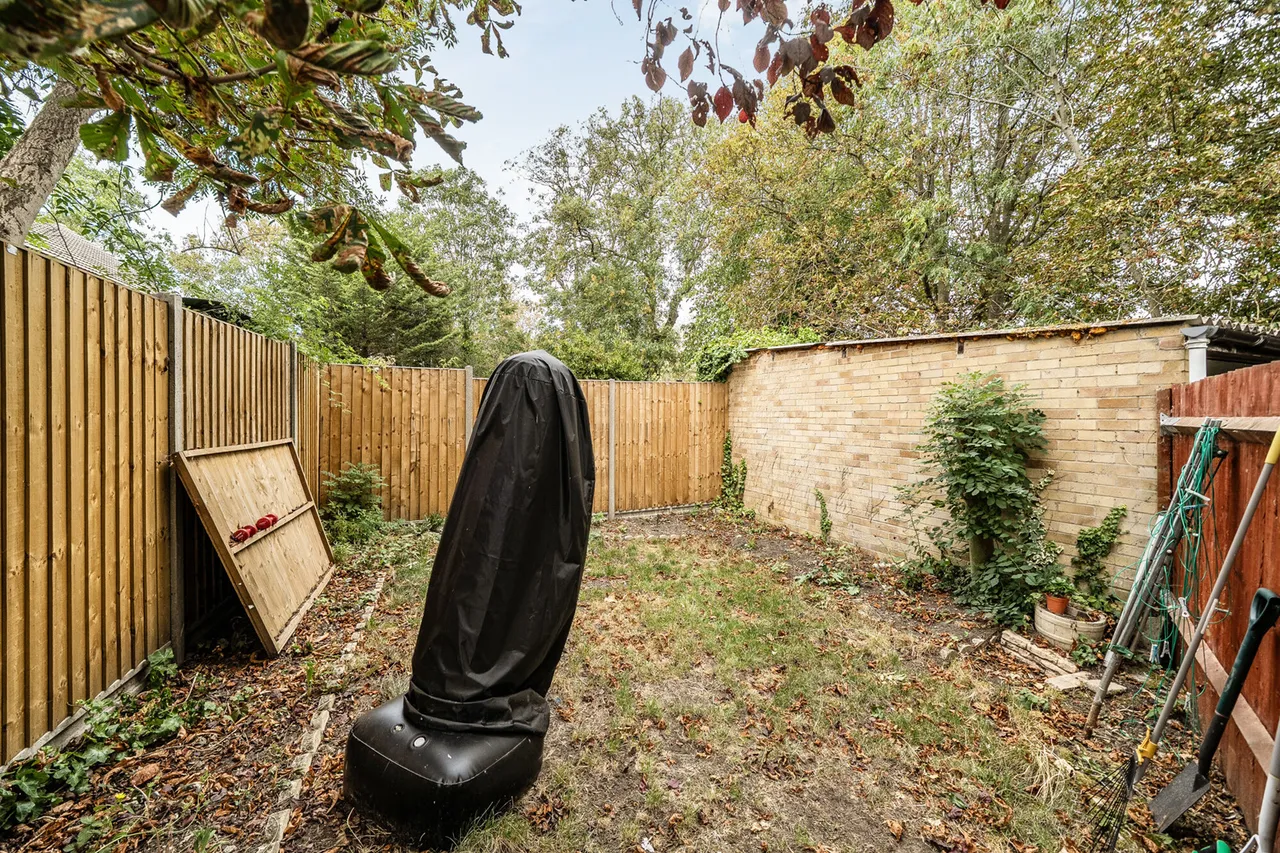 Gulliver Close, Northolt, UB5, photo 19
