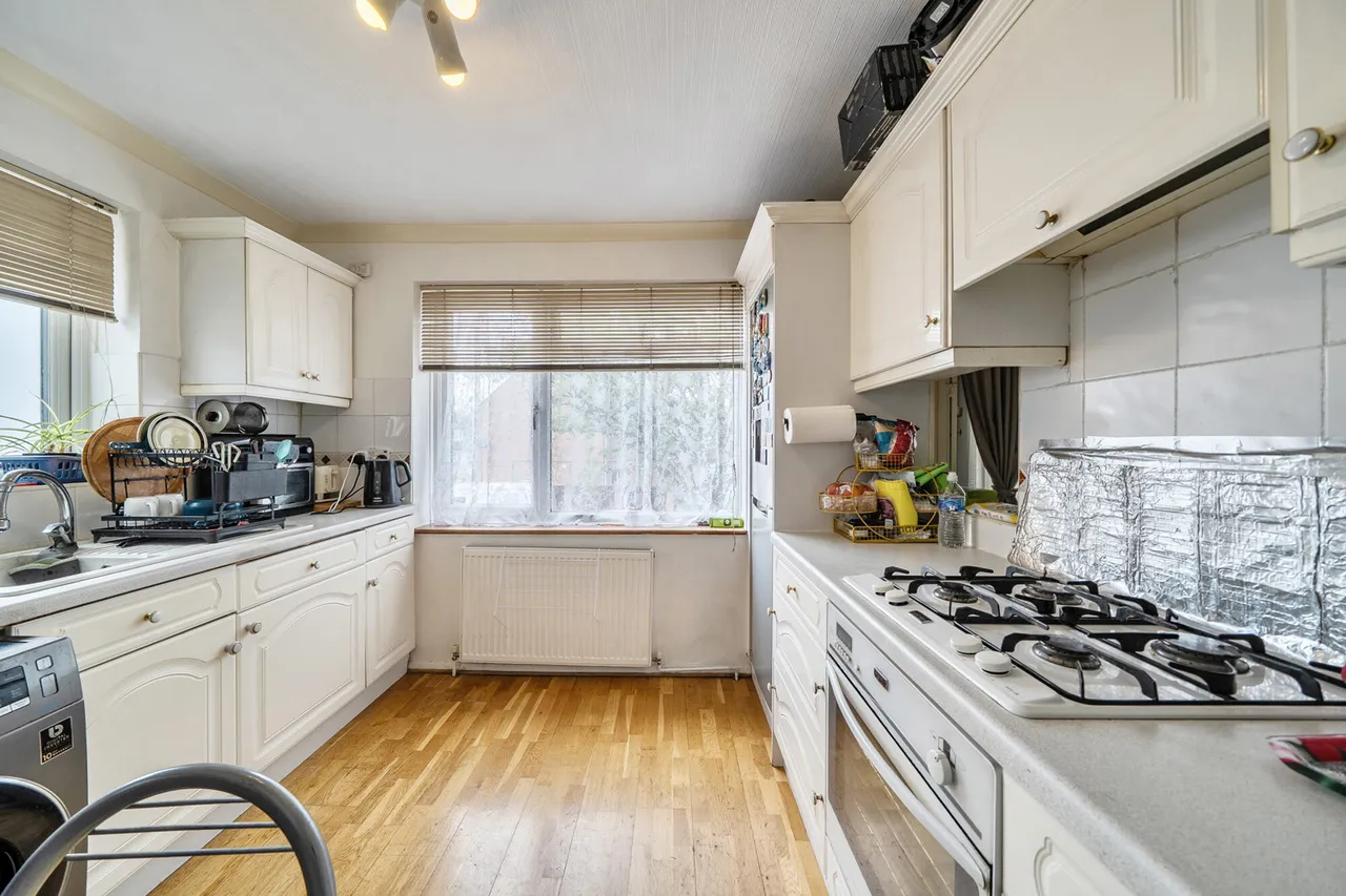 Gulliver Close, Northolt, UB5, photo 14