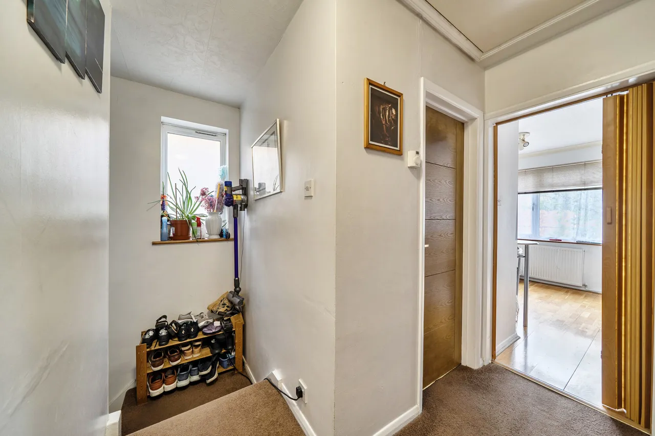 Gulliver Close, Northolt, UB5, photo 4
