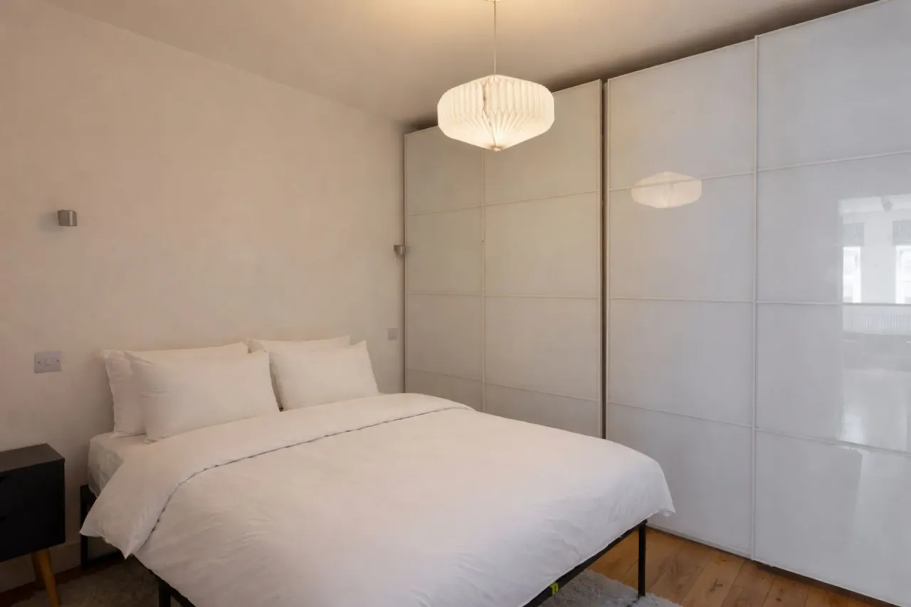 Clarence Mews, Clapton, E5, photo 6