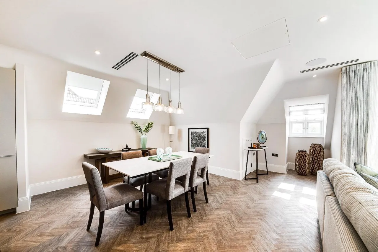 High Road, Whetstone, London, N20 9PJ, photo 6