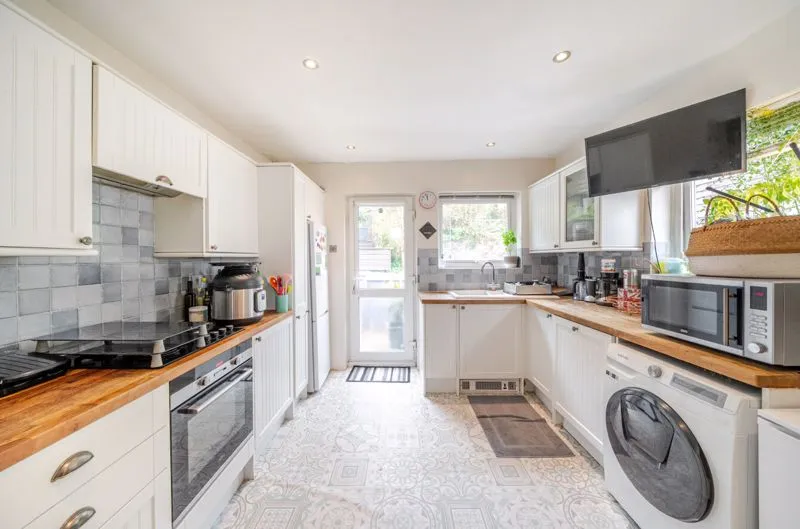 Mead Way, Coulsdon CR5 1PH, photo 5