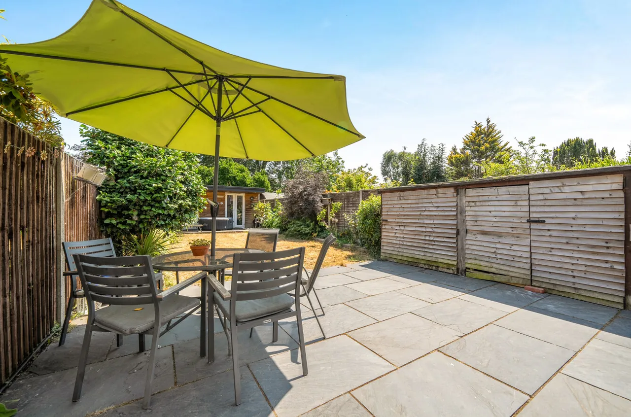 Crescent Road, Shepperton, TW17, photo 19