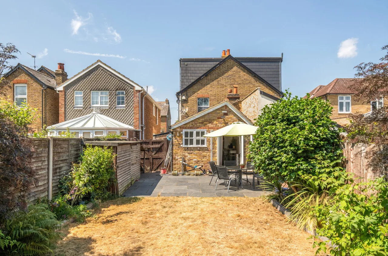 Crescent Road, Shepperton, TW17, photo 20