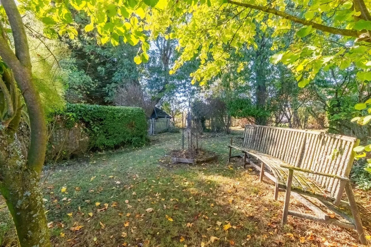 Browns Lane, Hastoe, HP23, photo 29