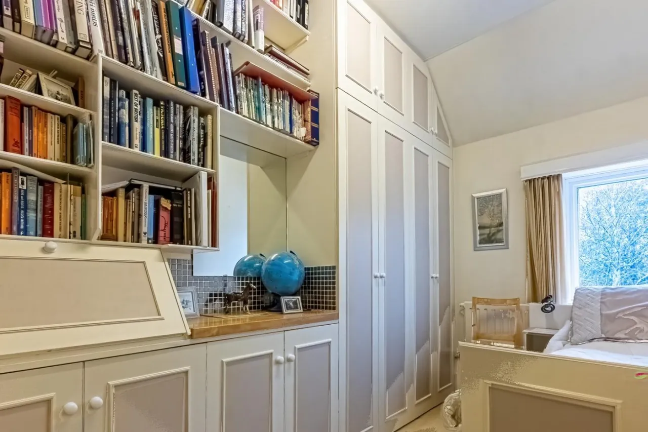 Browns Lane, Hastoe, HP23, photo 19