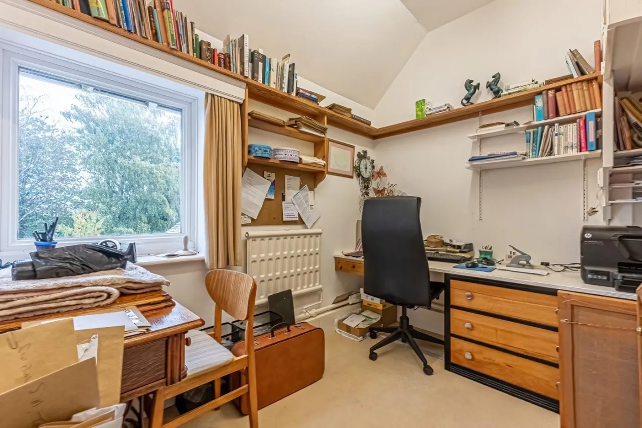 Browns Lane, Hastoe, HP23, photo 18