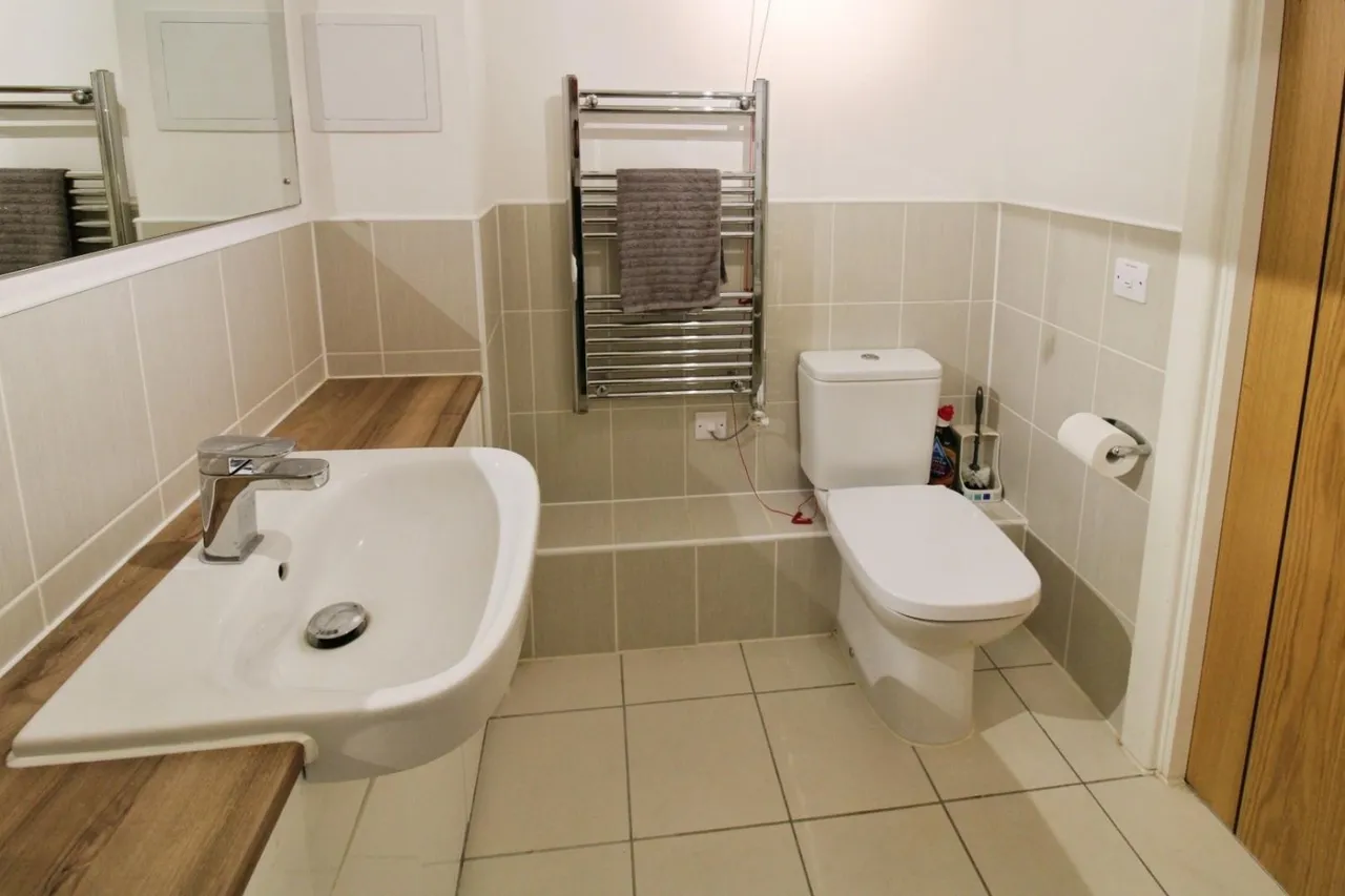 Albion Road, DA6, photo 13